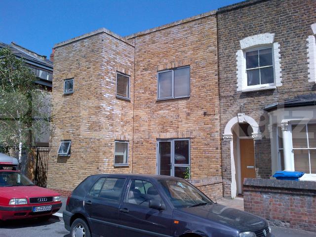 			NEW INSTRUCTION, 2 Bedroom, 1 bath, 1 reception Flat			 Bouvier Court, Darrell Road, East Dulwich